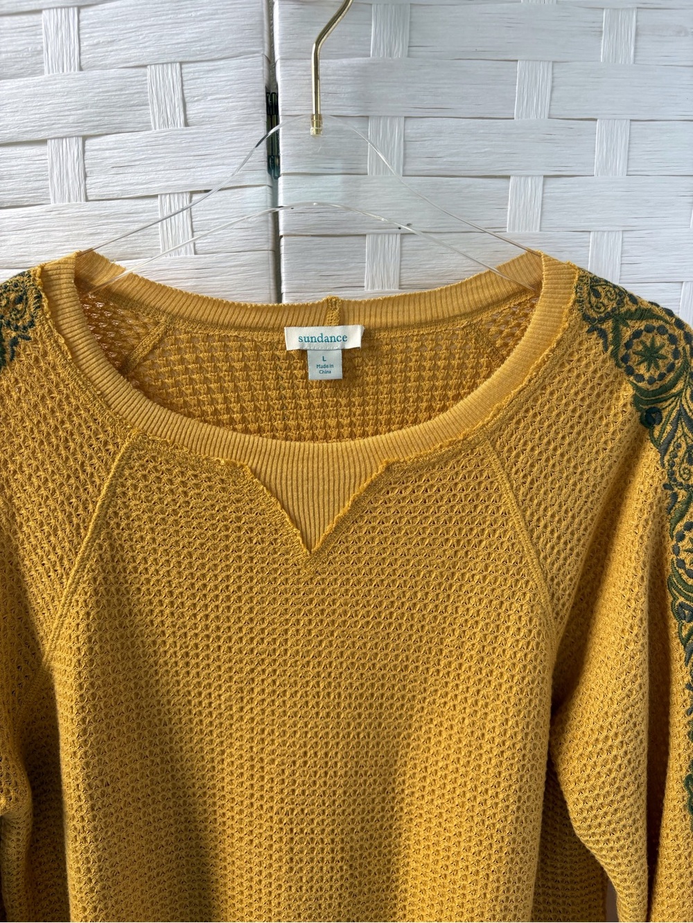 Sundance Large Thermal Waffle Knit Green Embroidered Sleeves High-Low Hem Soft - Picture 4 of 12